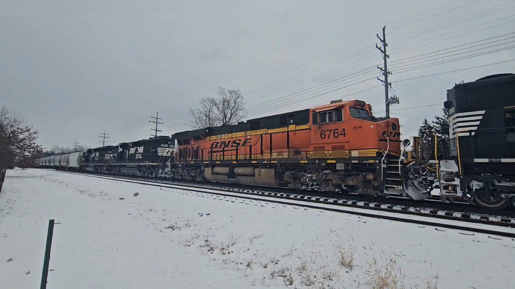 BNSF 6764